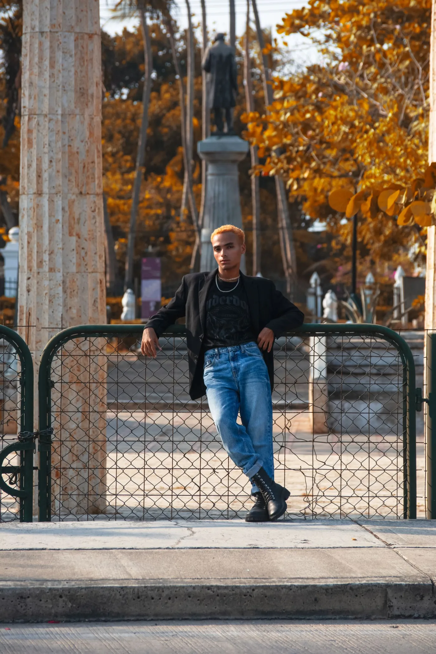 Baggy Stone Wash Jeans — CROTON